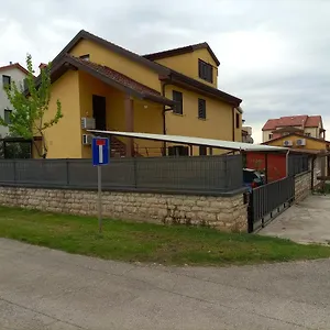 apartments-ingrid-novigrad.in-istria.net/